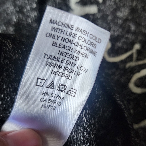 Maurices “Easily Distracted By Dogs” Graphic Tee T-Shirt Women's Medium M Grey - Picture 6 of 7